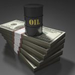 النفط يقترب من 105 دولار وسط أزمة الإمدادات