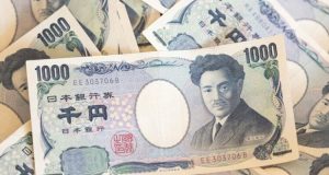 الين يقود تعافي العملات الآسيوية وسط مخاوف الحرب الإيرانية