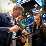 بنك أوف أمريكا يتوقع ارتفاع عوائد سندات الخزانة الأمريكية إلى 4.65%