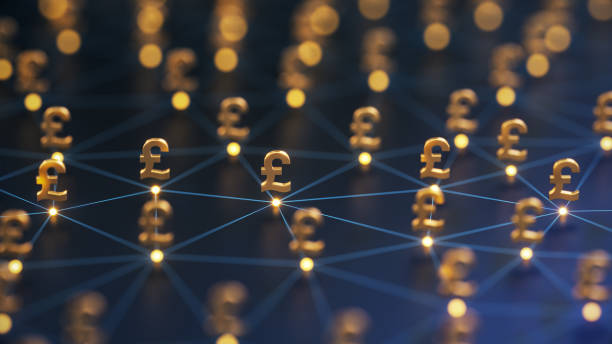 الجنيه الإسترليني يستعيد مكاسبه أمام الدولار وسط ترقب بيانات سوق العمل البريطاني