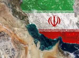 إيران تعيّن محسن رضائي رئيسًا للمجلس الأعلى للأمن القومي وسط توترات مضيق هرمز